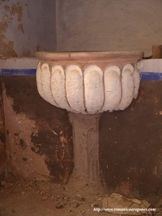 PILA BAUTISMAL